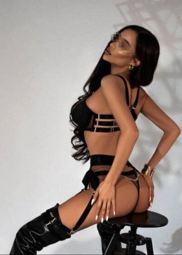 Аня, Г. Ильский